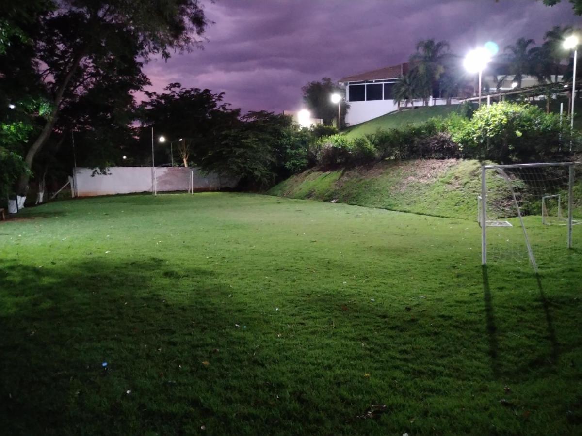 Apartamento Do Lago, Com Churrasqueira Privativa , Cozinha , Internet Banda Larga, Rampa Barco E Jet, Pesqueiro - B101 Калдас-Новас Экстерьер фото