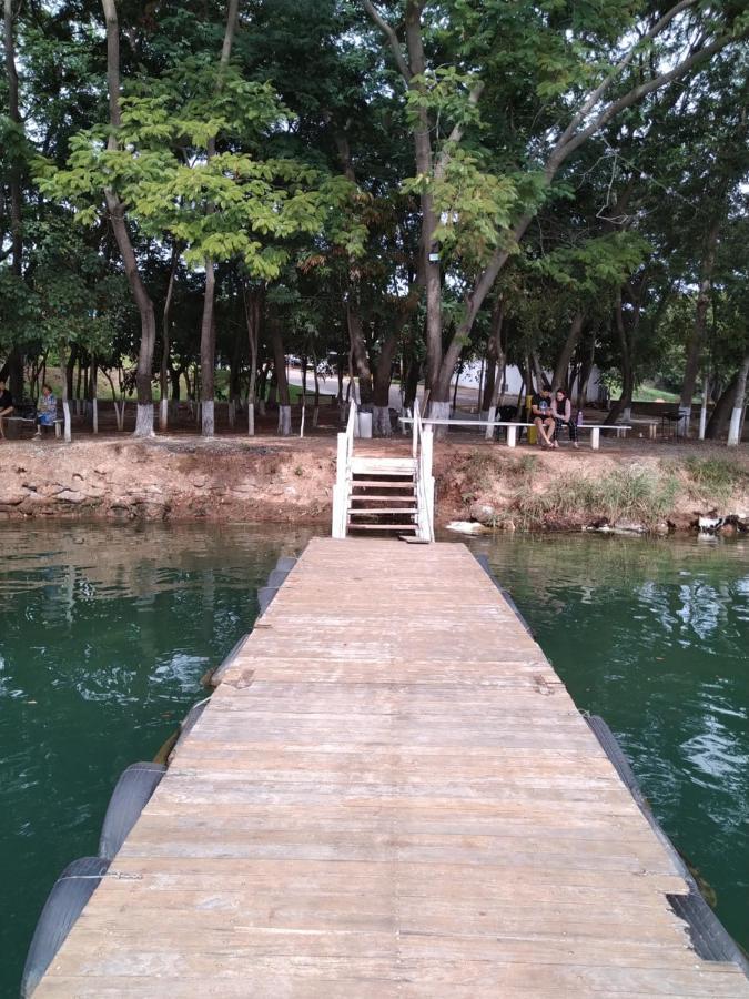 Apartamento Do Lago, Com Churrasqueira Privativa , Cozinha , Internet Banda Larga, Rampa Barco E Jet, Pesqueiro - B101 Калдас-Новас Экстерьер фото